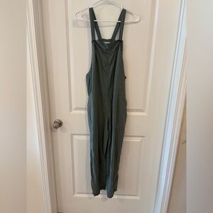 Universal Thread Olive Overalls